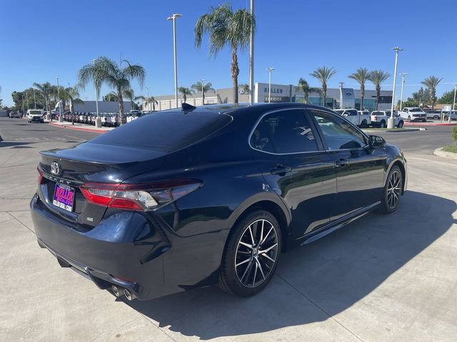 Used 2021 Toyota Camry SE image 8