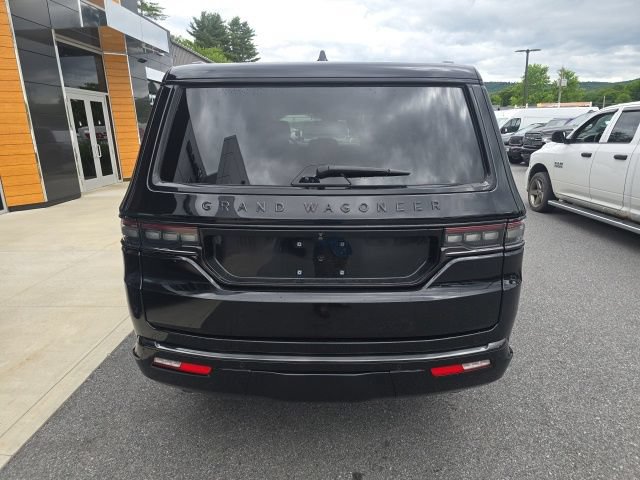 Certified 2025 Jeep Grand Wagoneer L Series III w/ Rear Seat Video Group 1 AWD/4WD image 6