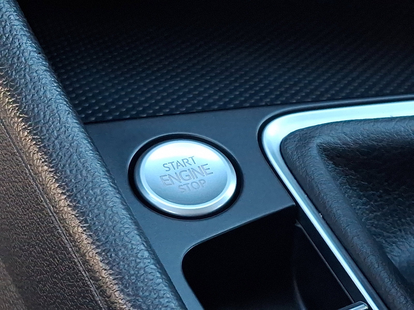 Used 2023 Volkswagen Jetta SE FWD image 26