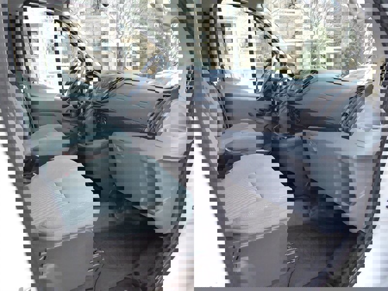 Used 2015 Ford Transit 350 XL image 18