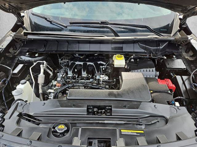 Used 2024 Nissan Pathfinder SV AWD/4WD image 21