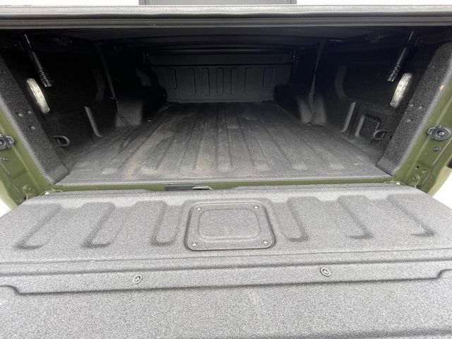 Used 2023 Jeep Gladiator Sport AWD/4WD image 19