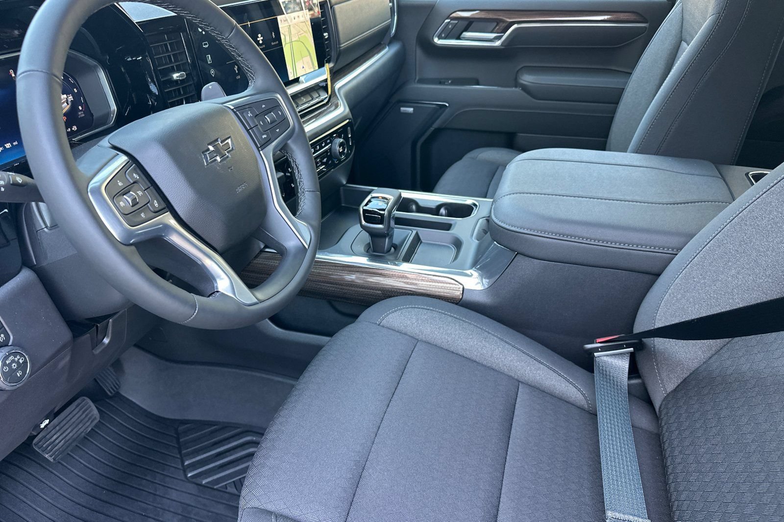 New 2026 Chevrolet Silverado 1500 LT Trail Boss w/ Convenience Package II AWD/4WD image 10