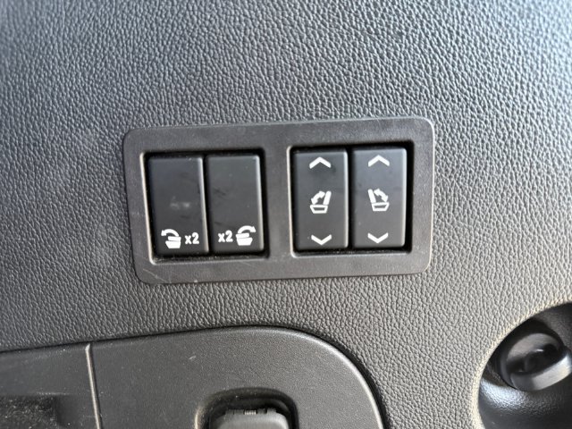 Used 2019 GMC Yukon Denali w/ Denali Ultimate Package AWD/4WD image 12