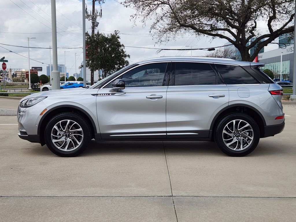 Used 2022 Lincoln Corsair FWD w/ Equipment Group 101A image 4