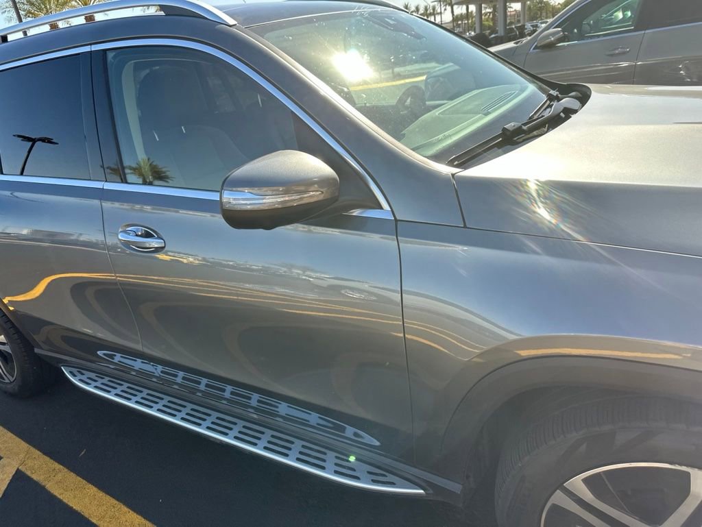 Used 2020 Mercedes-Benz GLS 450 4MATIC image 2