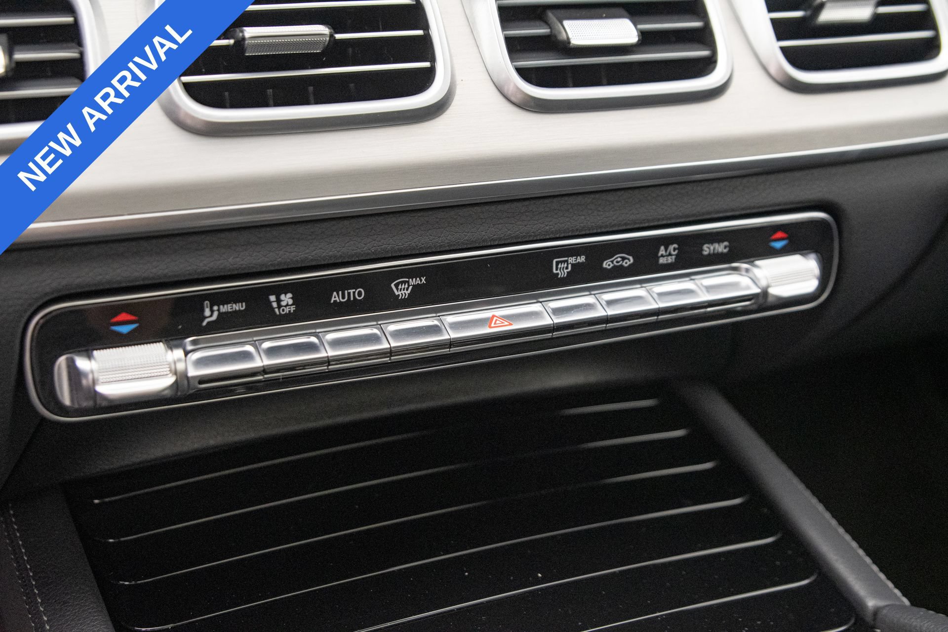 Used 2025 Mercedes-Benz GLS 450 4MATIC image 15