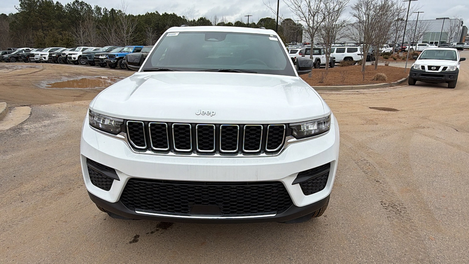 New 2026 Jeep Grand Cherokee Laredo X image 3