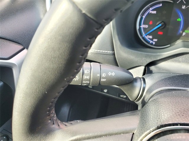 Used 2023 Toyota RAV4 XLE Premium image 21