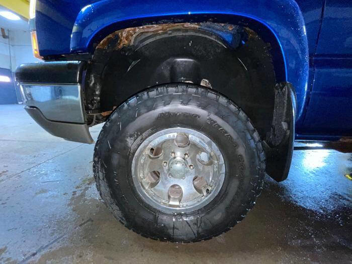 Used 2003 Chevrolet Silverado 1500 LS w/ Off-Road Package image 12
