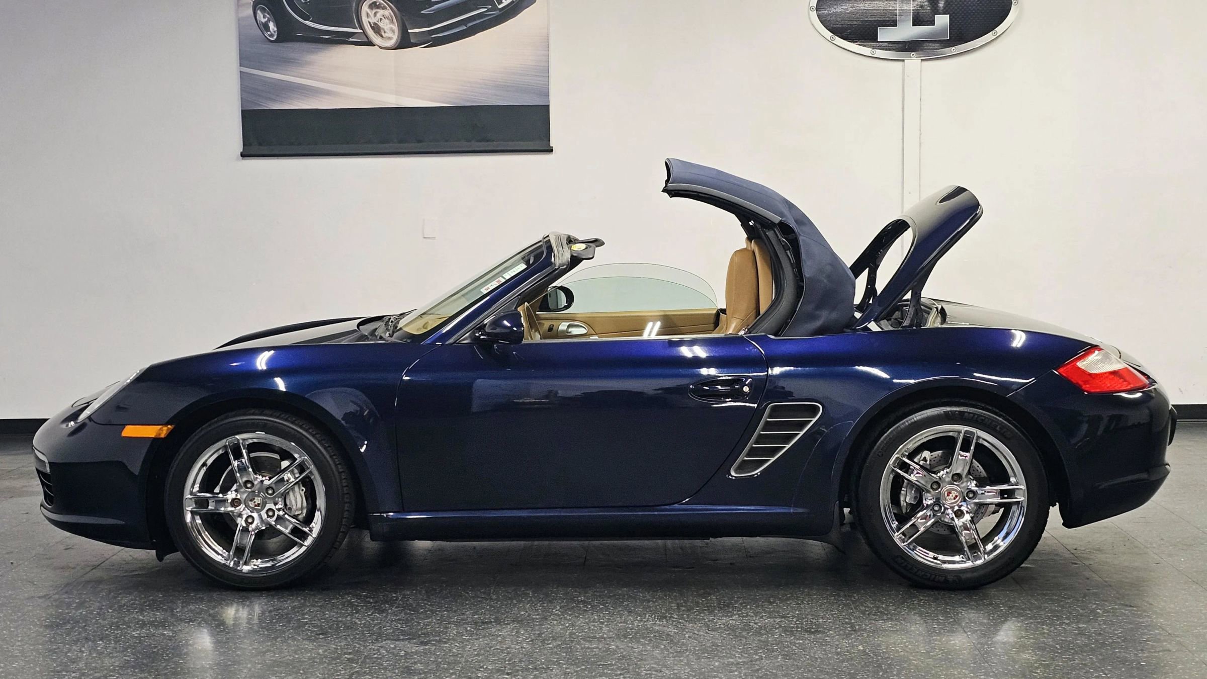 Used 2005 Porsche Boxster RWD image 15
