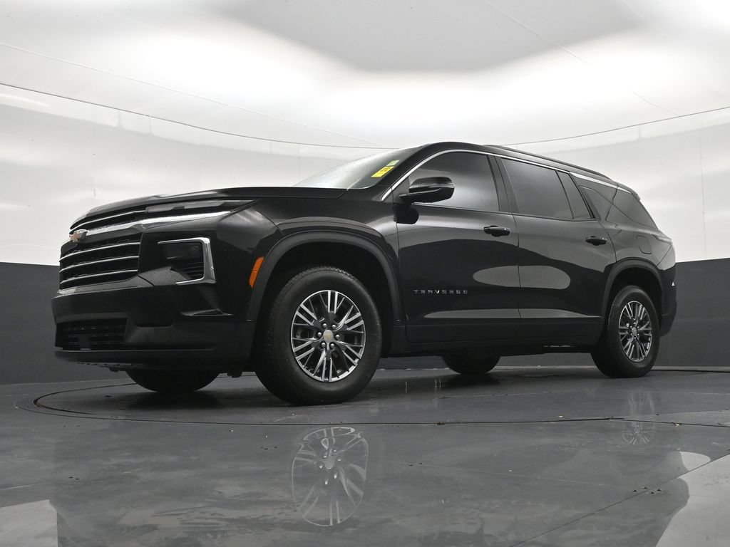 Used 2026 Chevrolet Traverse LT FWD image 26