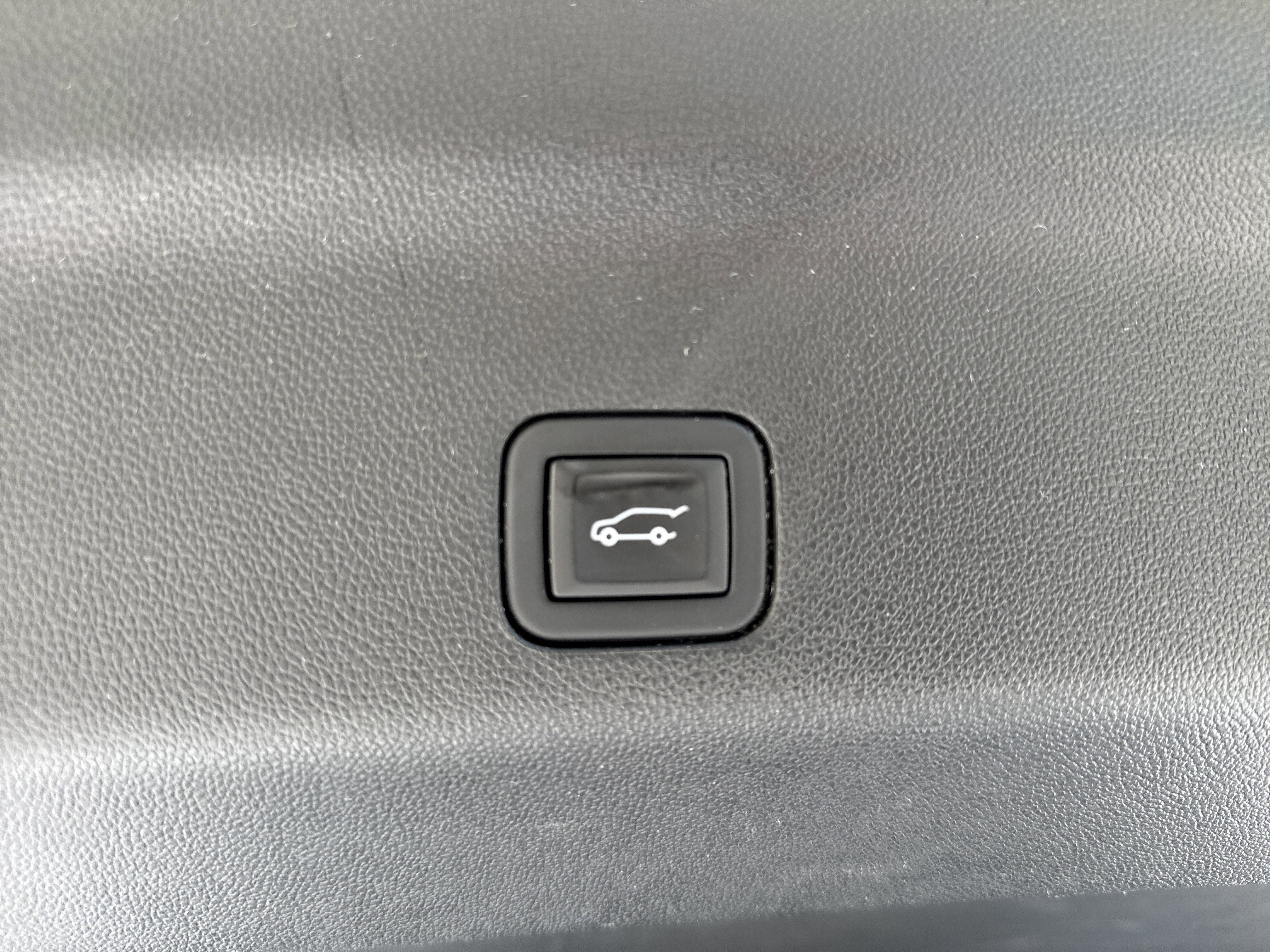 Used 2023 Chevrolet Tahoe LT w/ LT Signature Package image 38