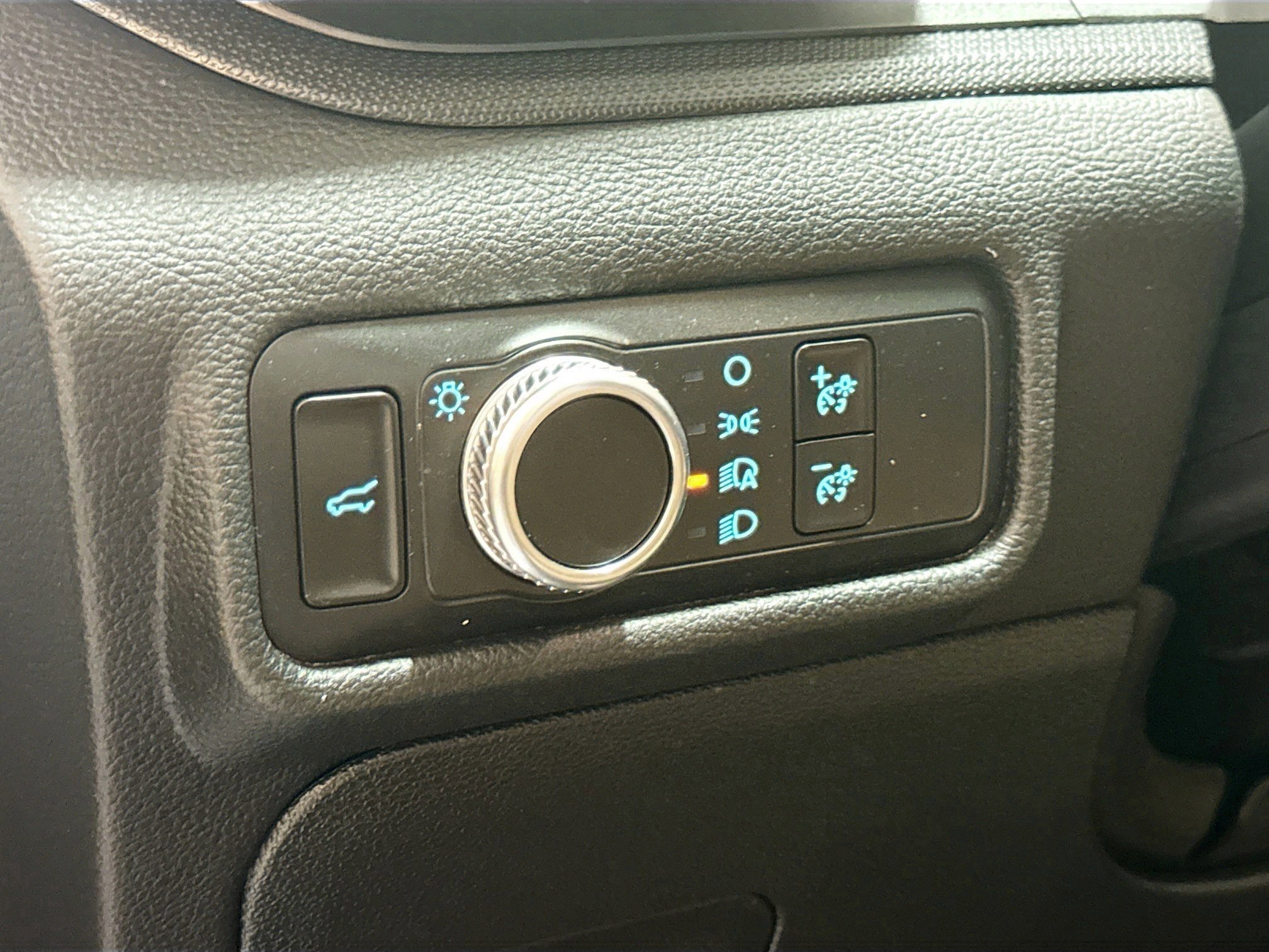 Used 2020 Ford Explorer 4WD image 17