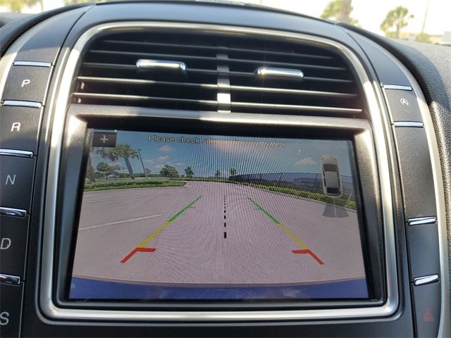 Used 2019 Lincoln Nautilus Select image 27