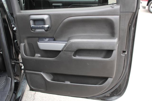 Used 2018 Chevrolet Silverado 1500 LT w/ All Star Edition image 33