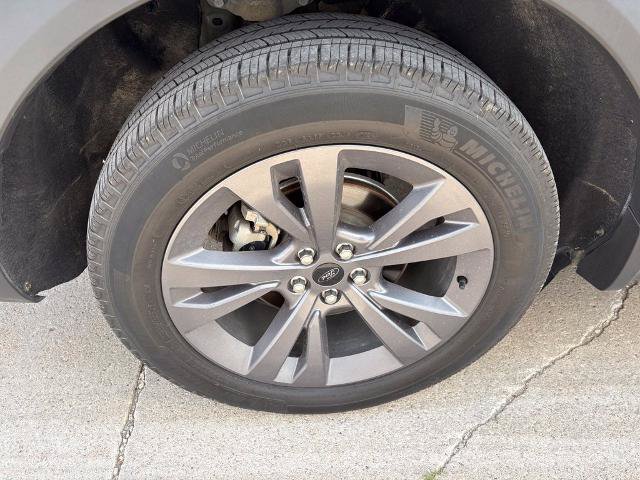 Certified 2024 Ford Explorer XLT w/ Equipment Group 202A AWD/4WD image 6