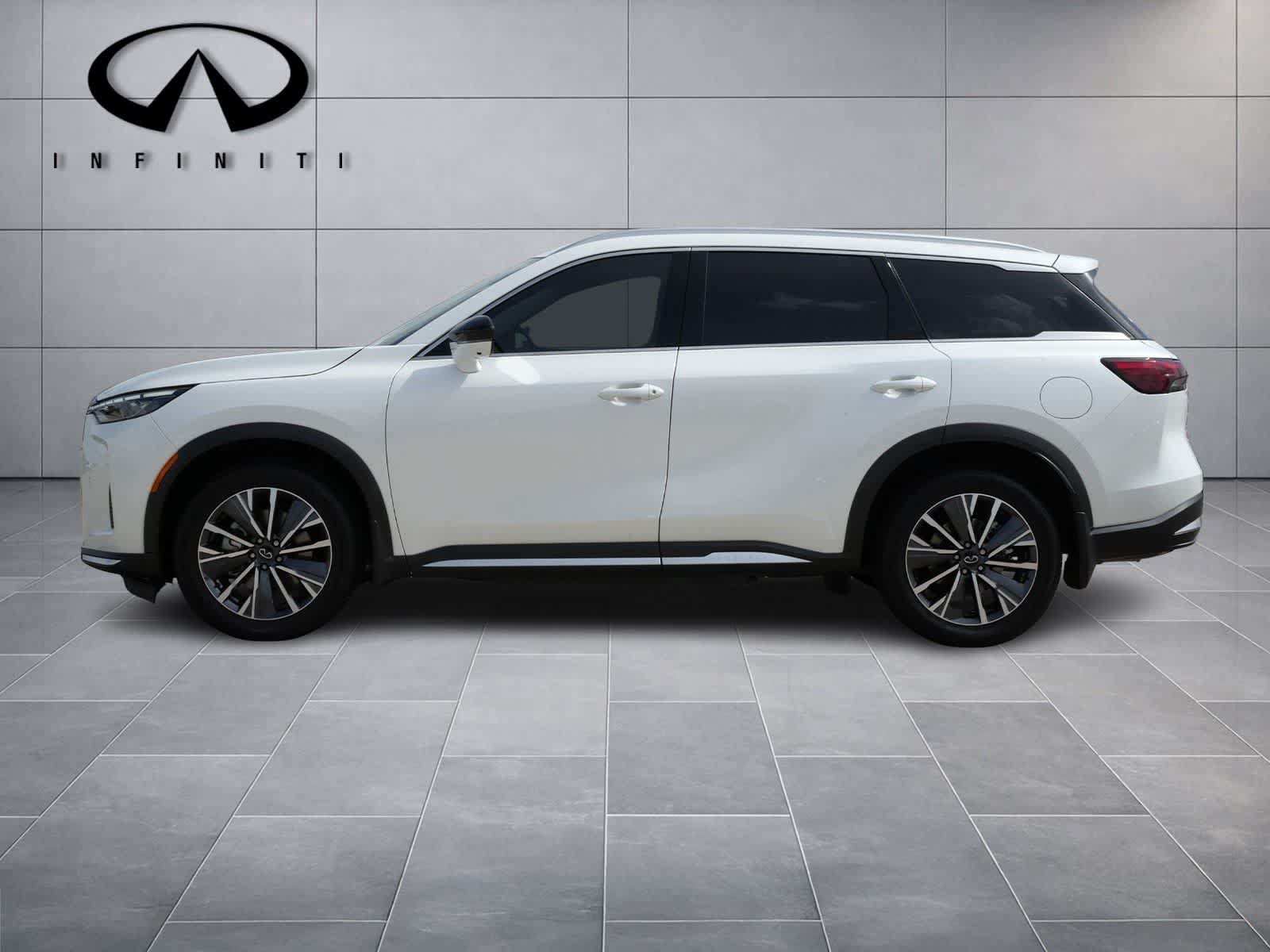 Certified 2026 INFINITI QX60 Luxe w/ Cargo Package AWD/4WD image 4