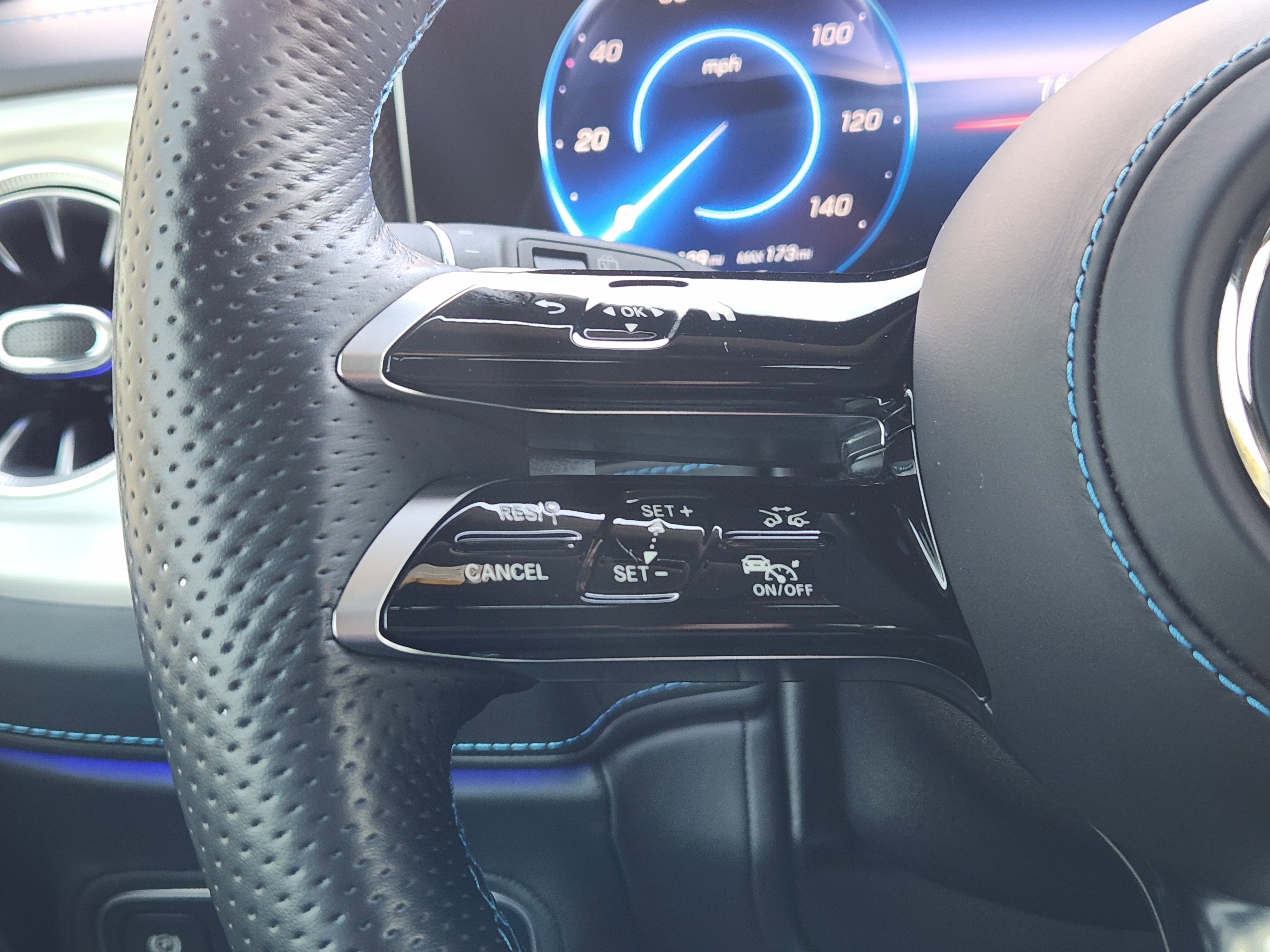 Certified 2025 Mercedes-Benz G 580 w/ EQ Technology image 27