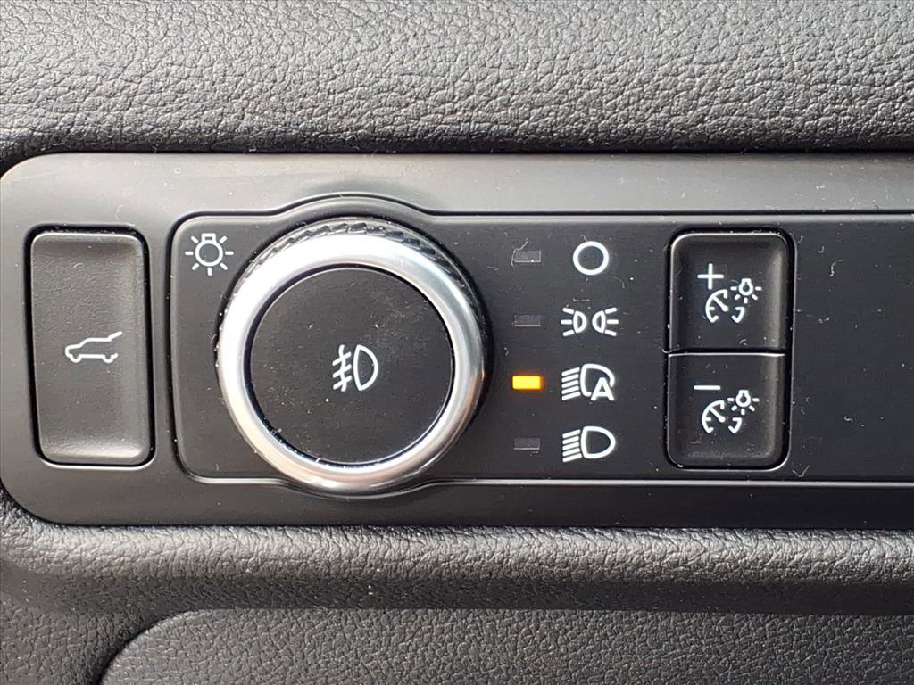 Used 2023 Ford Explorer Limited image 20
