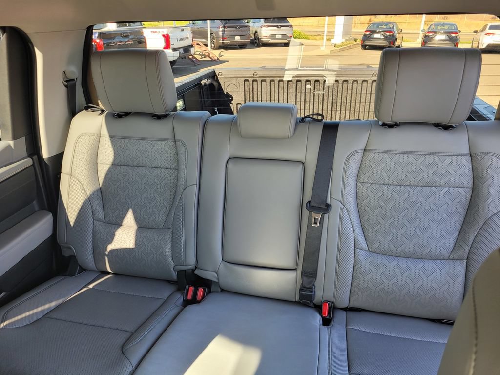 Used 2023 Toyota Tundra Limited AWD/4WD image 11