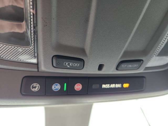 Used 2022 Chevrolet Silverado 2500 LT w/ Convenience Package image 45