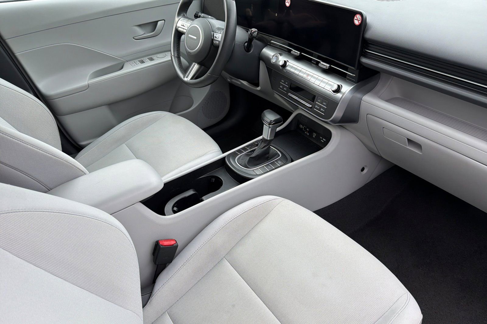 Used 2024 Hyundai Kona SEL image 18