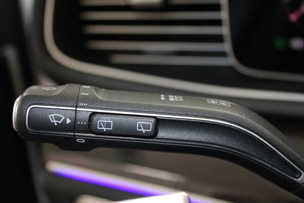 Used 2024 Mercedes-Benz GLS 450 4MATIC image 46