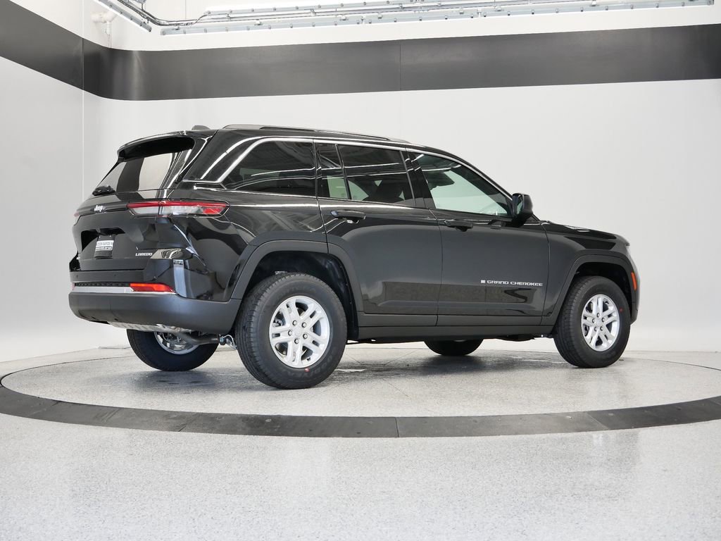 New 2025 Jeep Grand Cherokee Laredo w/ Luxury Tech Group I image 45