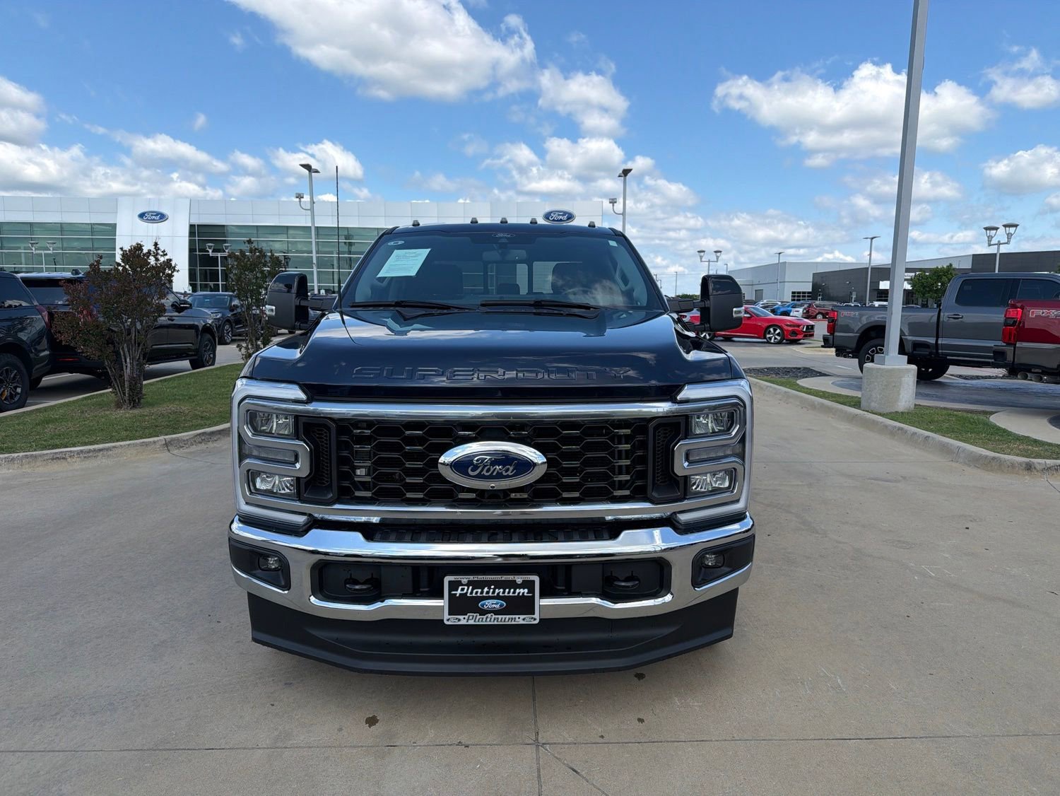 Used 2024 Ford F350 Lariat w/ FX4 Off-Road Package AWD/4WD image 8