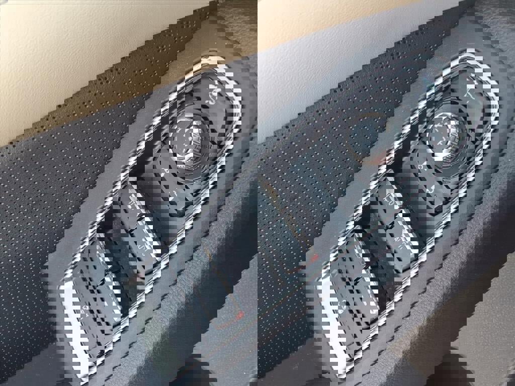 Used 2021 Subaru Ascent Touring w/ Popular Package #2A image 16