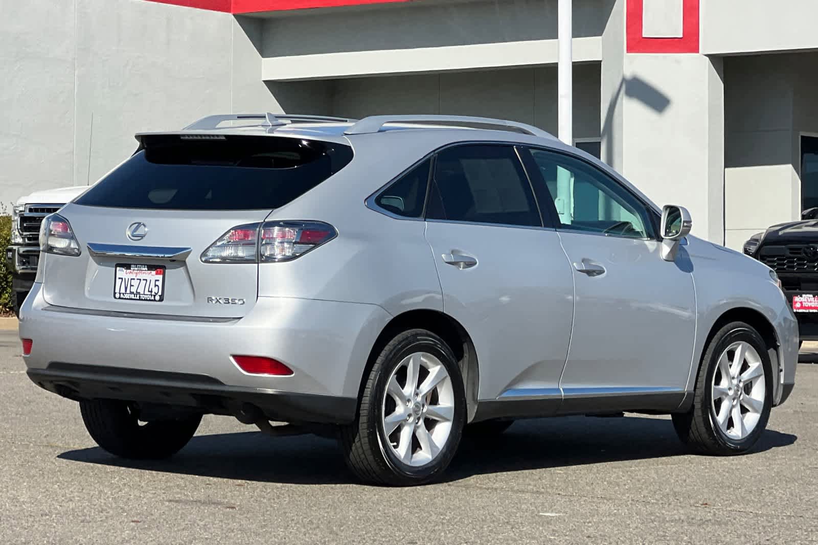 Used 2012 Lexus RX 350 FWD w/ Premium Pkg image 2