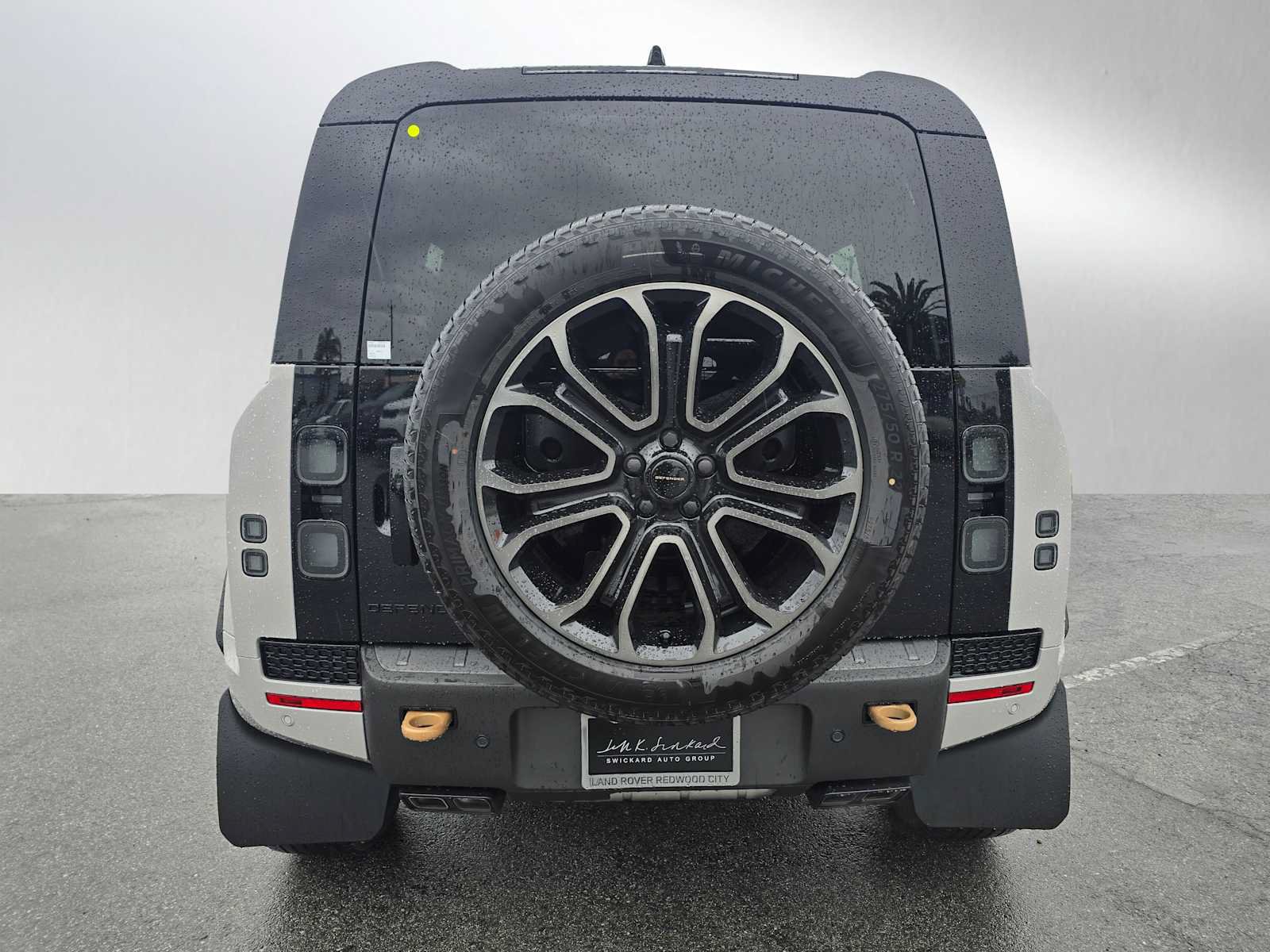 New 2026 Land Rover Defender 110 OCTA AWD/4WD image 4