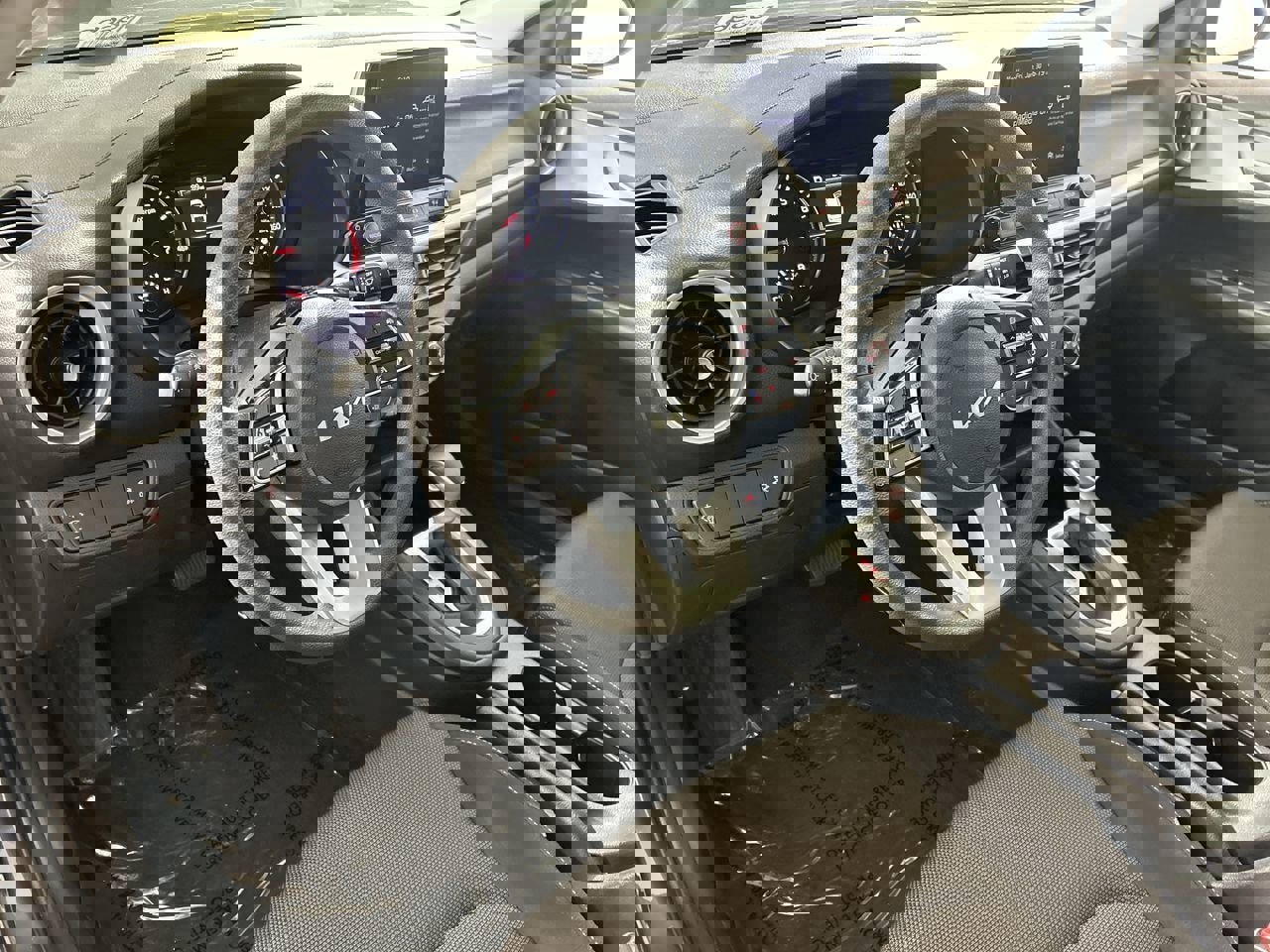 Used 2024 Kia Forte LXS image 11