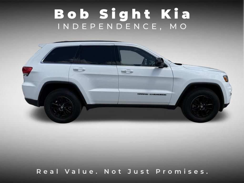 Used 2018 Jeep Grand Cherokee Laredo RWD image 17