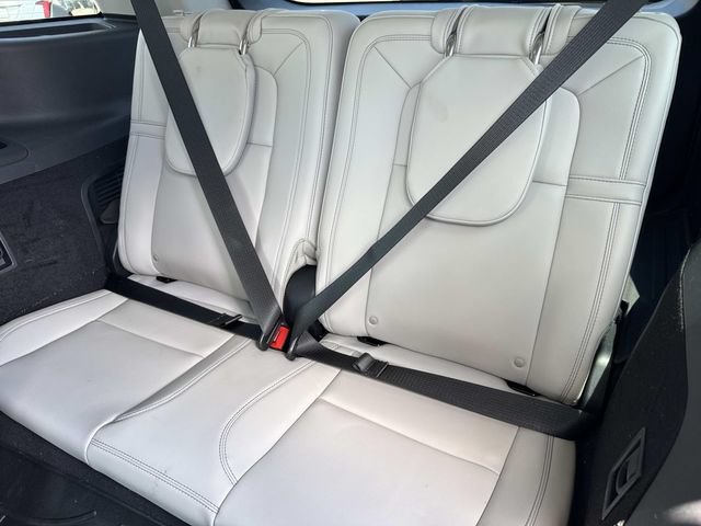 Used 2025 Lincoln Aviator Reserve RWD image 16