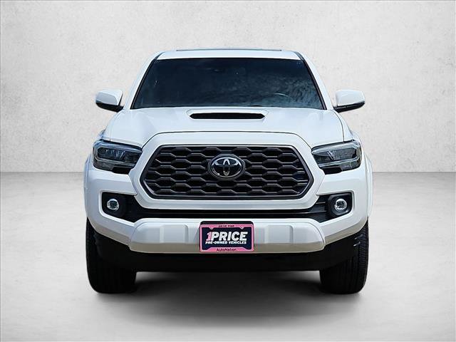 Used 2020 Toyota Tacoma TRD Sport w/ TRD Premium Sport Package AWD/4WD image 2