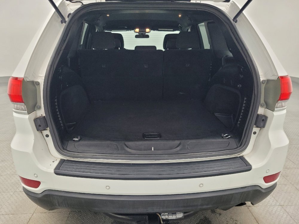 Used 2019 Jeep Grand Cherokee Laredo RWD image 29