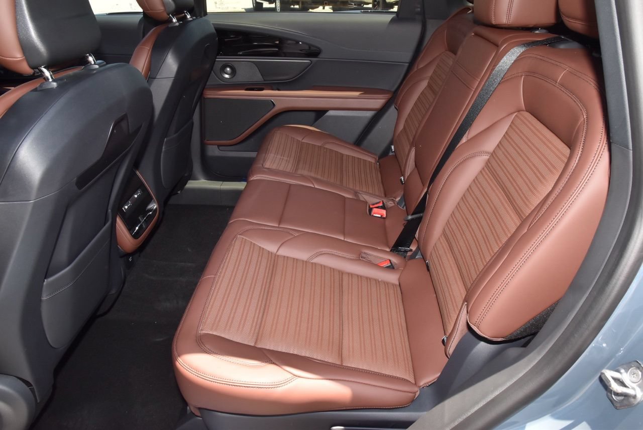 New 2026 Lincoln Nautilus Reserve AWD/4WD image 21