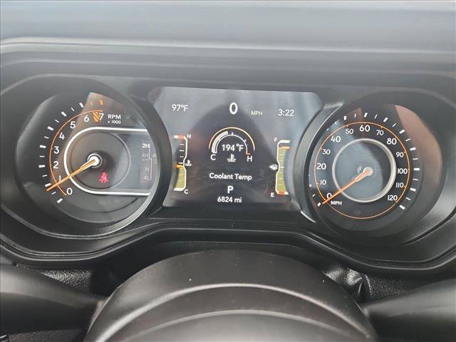 Used 2025 Jeep Gladiator Mojave AWD/4WD image 10