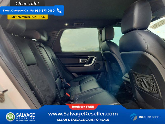 Used 2017 Land Rover Discovery Sport SE AWD/4WD image 15