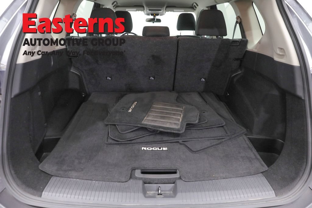 Used 2023 Nissan Rogue S AWD/4WD image 9