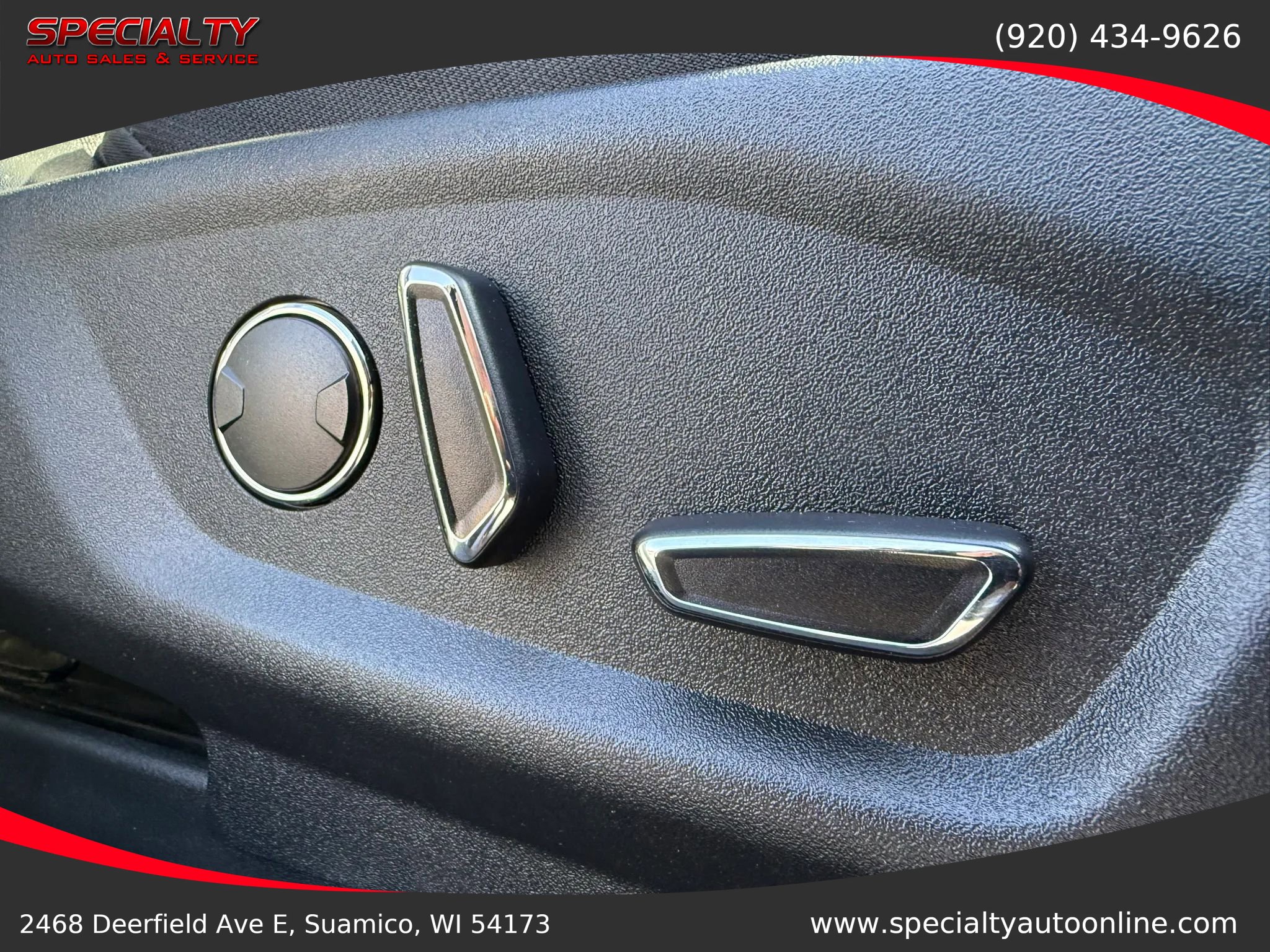 Used 2018 Ford Explorer XLT w/ Equipment Group 201A AWD/4WD image 30