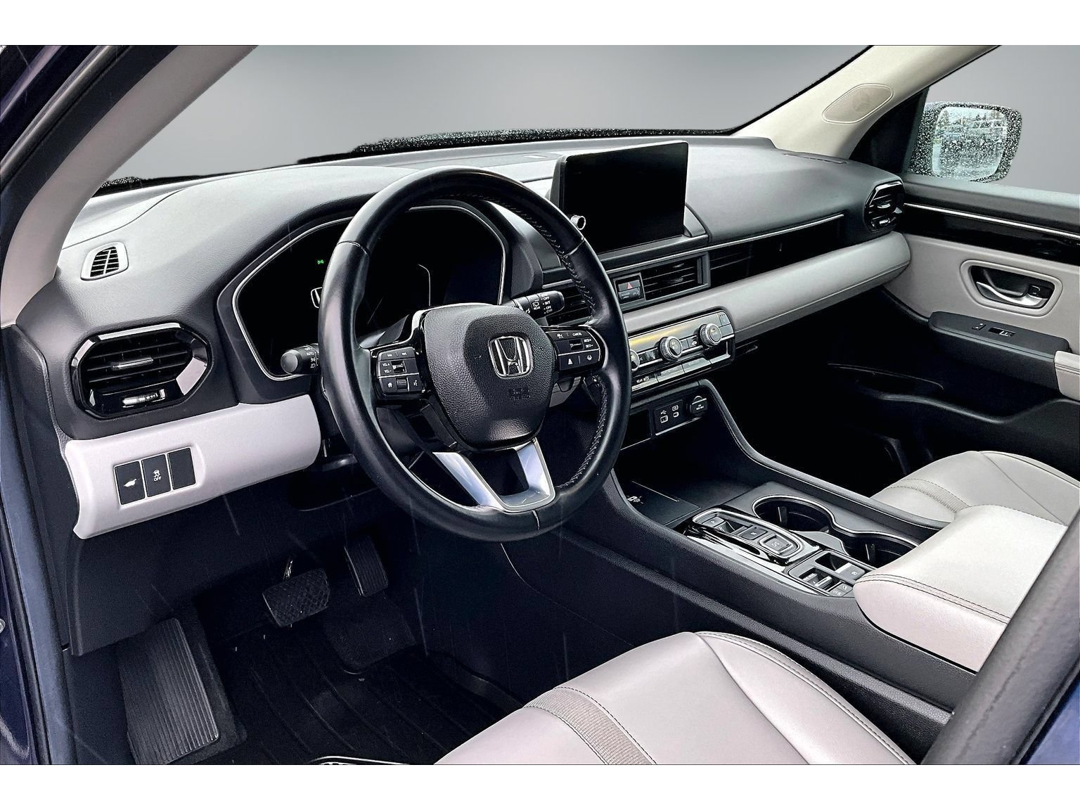 Used 2025 Honda Pilot EX-L image 14