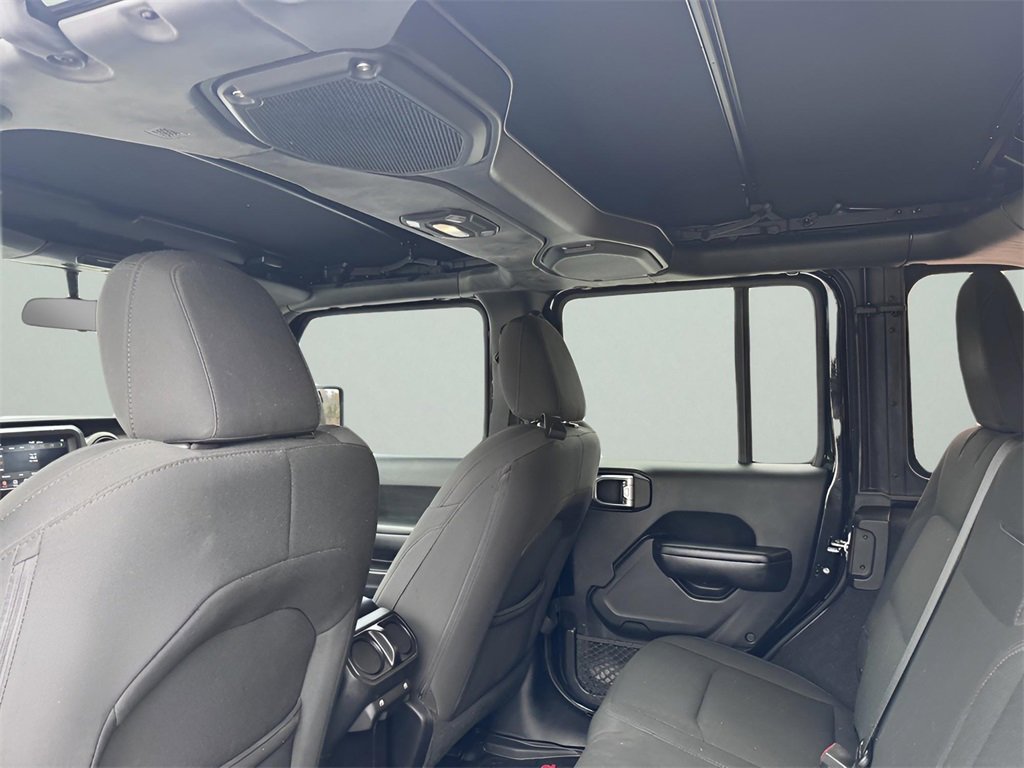 Used 2018 Jeep Wrangler Unlimited Sport S image 16