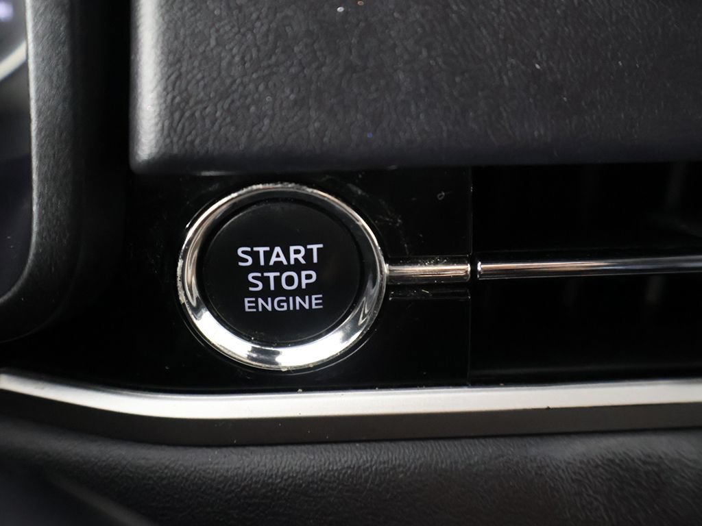 Used 2024 Mitsubishi Outlander SE AWD/4WD image 39