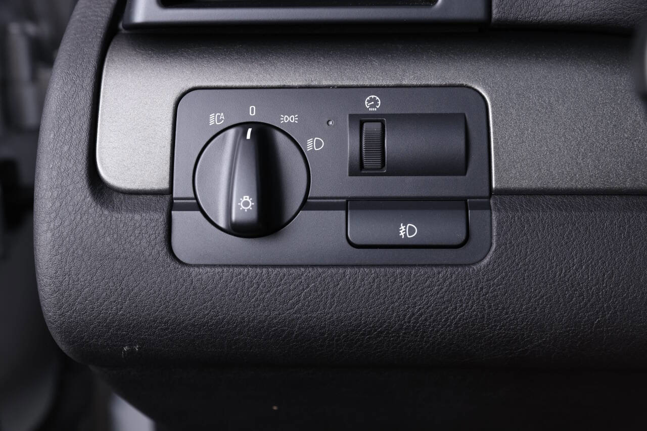 Used 2004 BMW M3 Coupe image 50