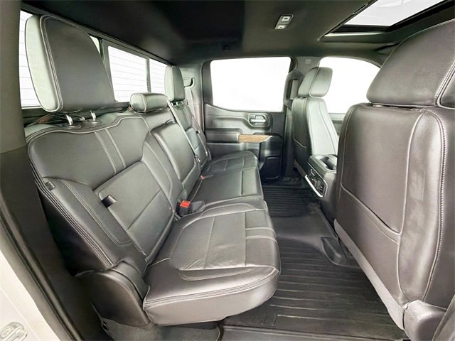 Used 2021 Chevrolet Silverado 1500 High Country w/ Technology Package image 27