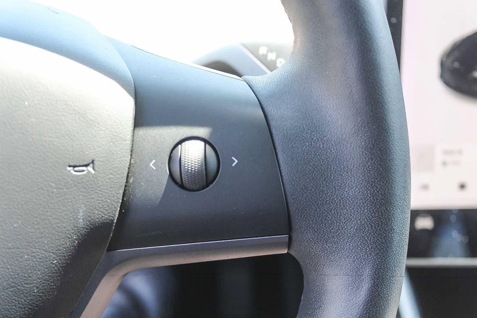 Used 2020 Tesla Model 3 Standard Range Plus RWD image 29
