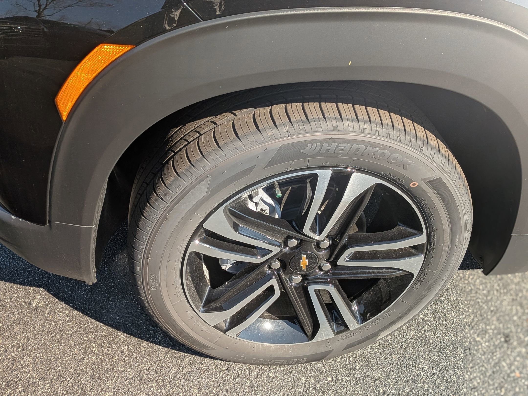 New 2026 Chevrolet TrailBlazer LT w/ LT Cold Weather Package FWD image 11